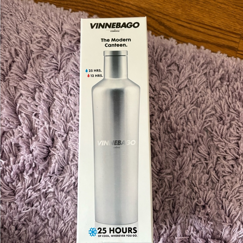 VINNEBAGO Silver Canteen